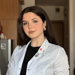 Capotă Nicoleta